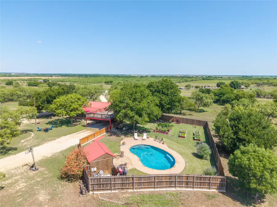 883 Santa Anna Ave, Coleman, TX 76834 - #2