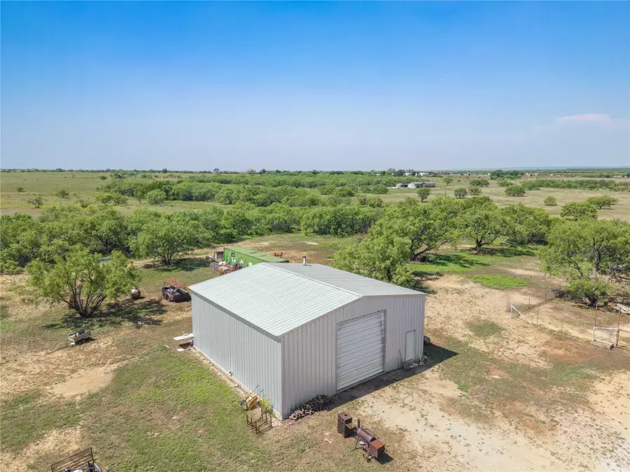 883 Santa Anna Ave, Coleman, TX 76834 - #3