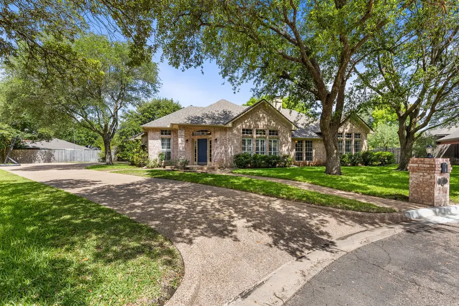 901 Steamboat Circle, Hewitt, TX 76643 - #2