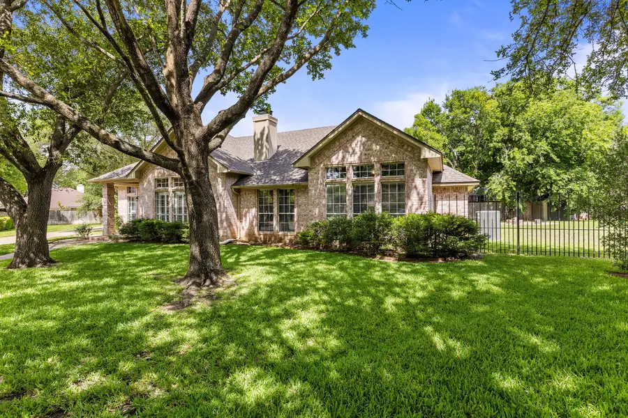 901 Steamboat Circle, Hewitt, TX 76643 - #3