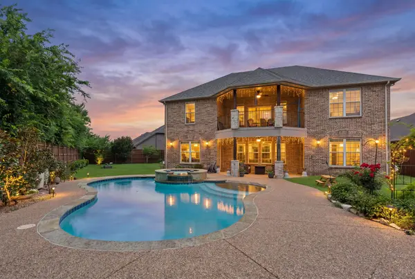 7906 Lindsey Drive, Rowlett, TX 75088