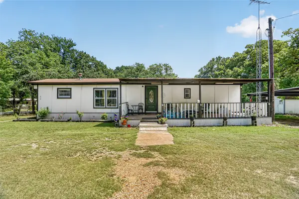 916 Fawn, Granbury, TX 76049