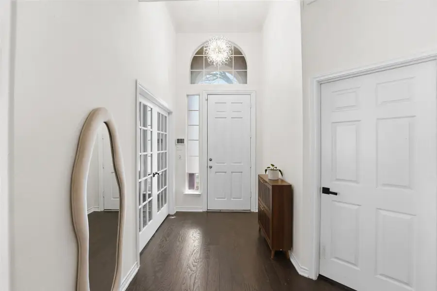 8609 Old Oak Drive, Irving, TX 75063 - #3