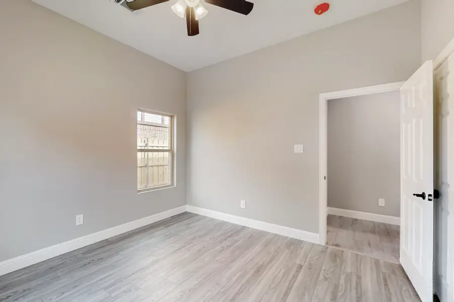 706 Poinsettia Drive, Lancaster, TX 75146 - #2