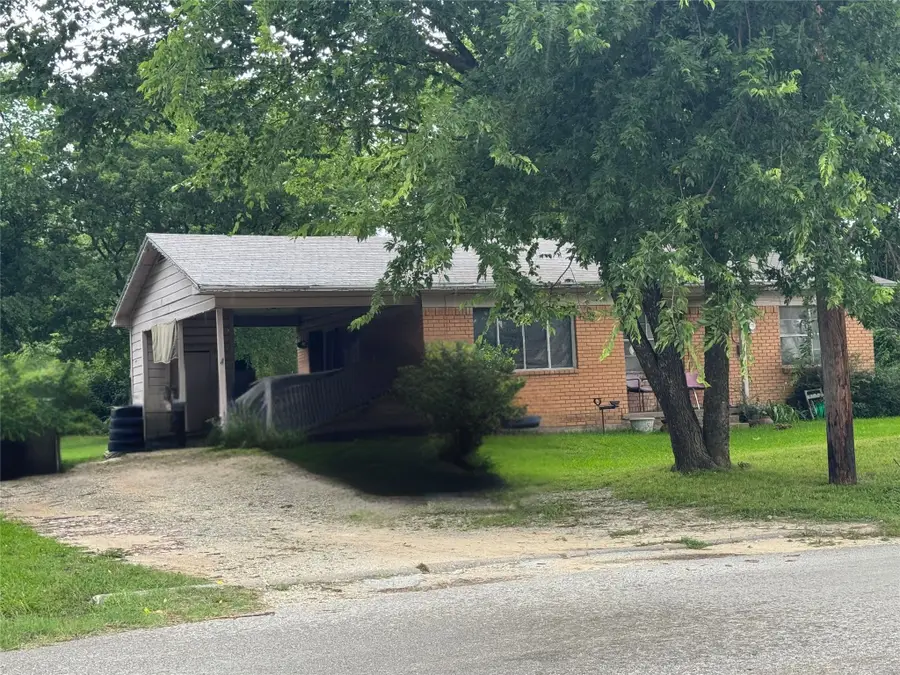 204 W End Street, Terrell, TX 75160 - #2