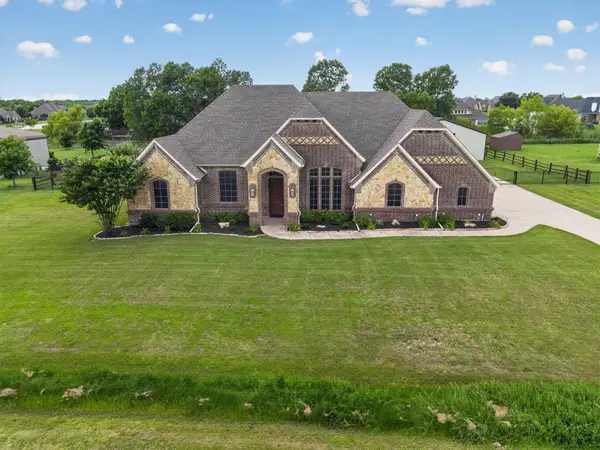 13821 James Ranch Court, Justin, TX 76247