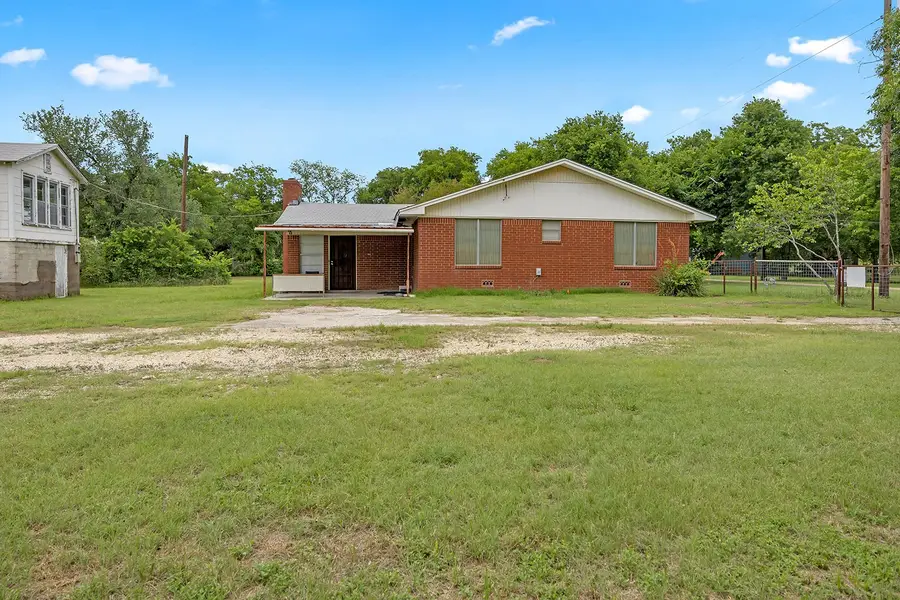 601 John Street, Morgan, TX 76671 - #2