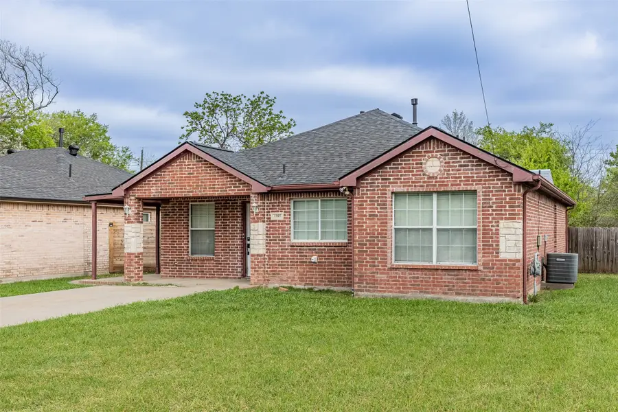 1905 E Alma Avenue, Sherman, TX 75090 - #2
