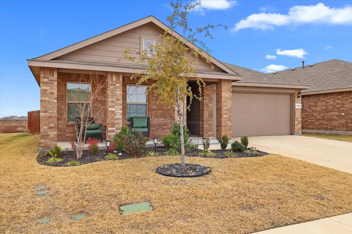 7916 Oaktown Drive, Fort Worth, TX 76131 - #1