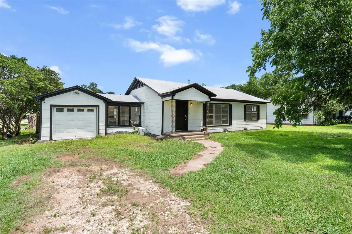 342 Bond Street, Fairfield, TX 75840 - #1