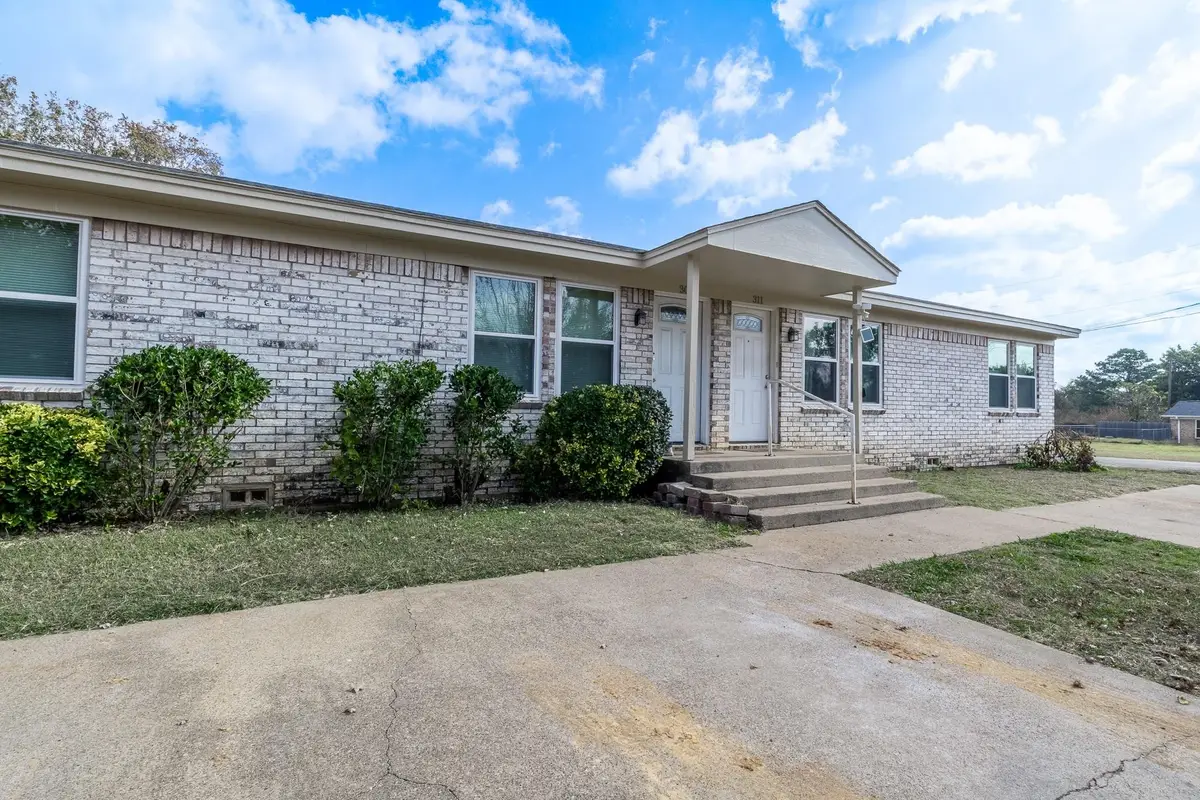 309-311 Lilac Drive, Granbury, TX 76049 - #1