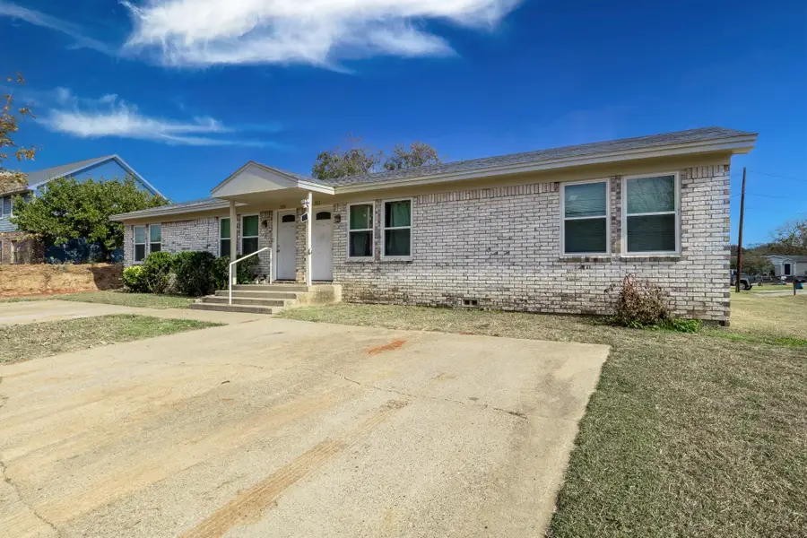 309-311 Lilac Drive, Granbury, TX 76049 - #2