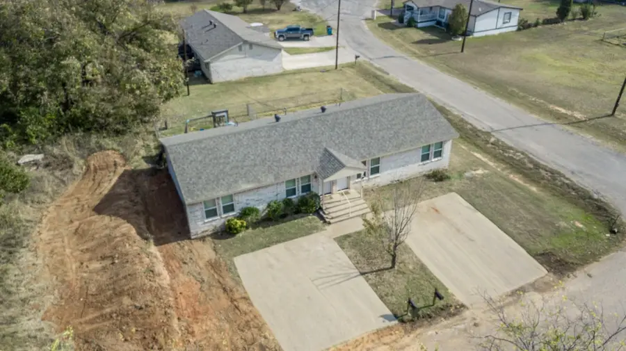 309-311 Lilac Drive, Granbury, TX 76049 - #3