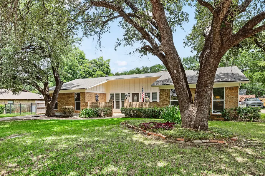 4905 Granite Shoals Avenue, Fort Worth, TX 76103 - #2