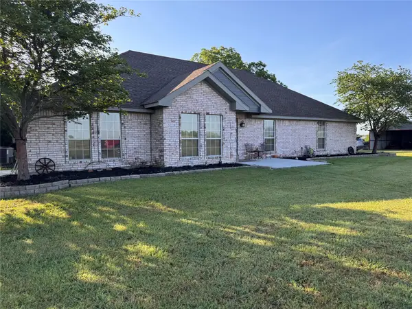 3881 Fm 815, Leonard, TX 75452