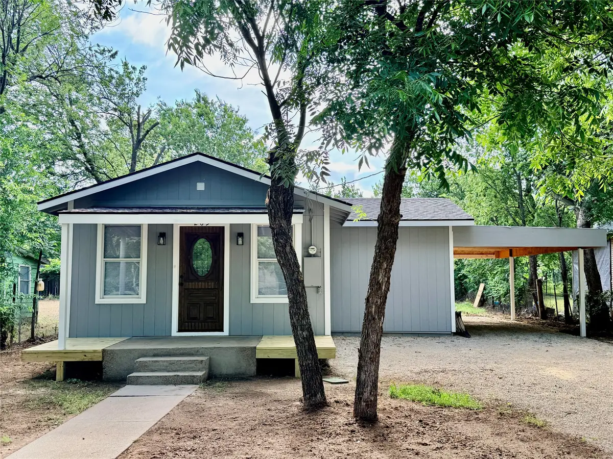 209 Mcbrayer Street, Graham, TX 76450 - #1