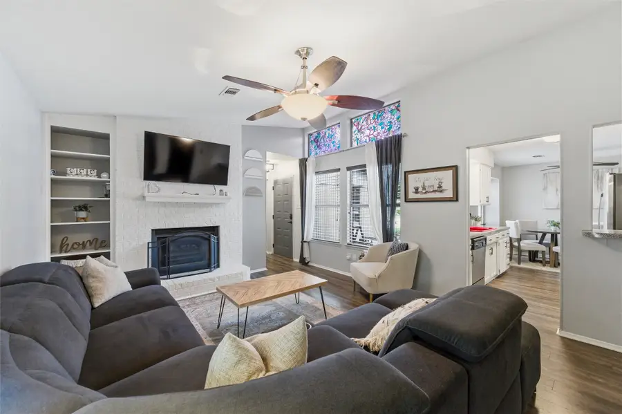 5017 Village Court, Haltom City, TX 76117 - #3