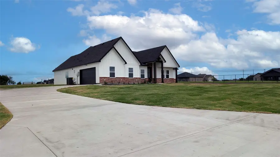 3296 Escobar Circle, Greenville, TX 75401 - #2