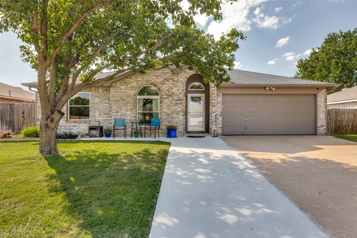 308 Candlestick Trail, Saginaw, TX 76179 - #1