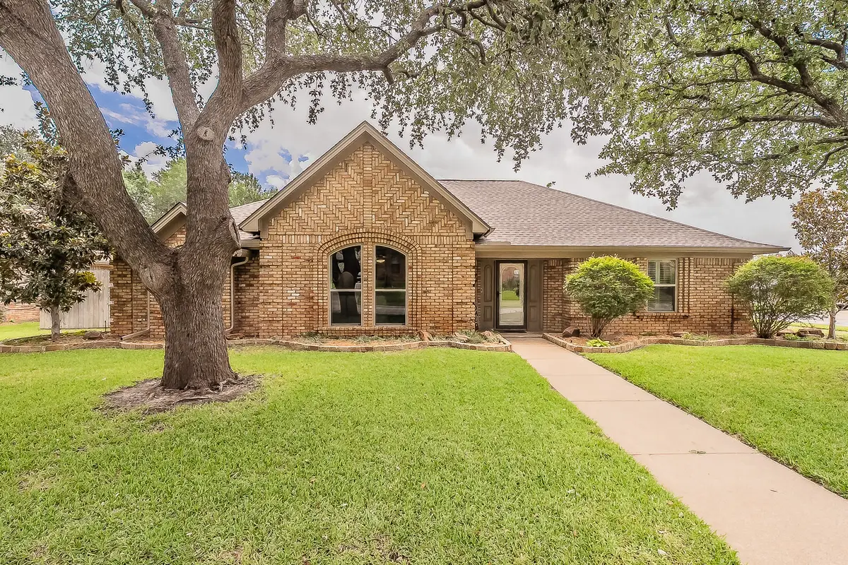 3032 Shenandoah Drive, Bedford, TX 76021 - #1