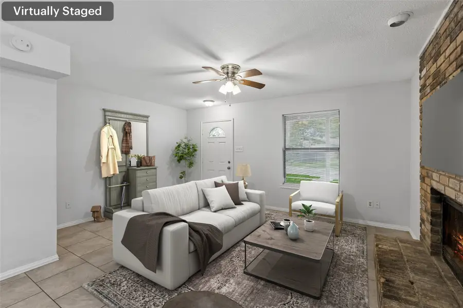 1401 Brook Meadow Circle, Lancaster, TX 75134 - #3