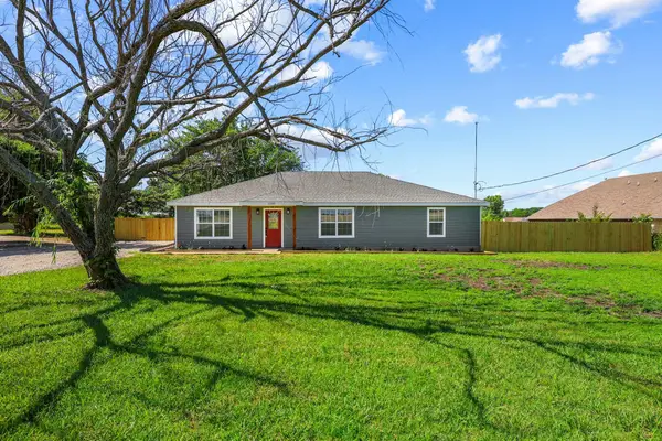 1206 E Fm 902, Howe, TX 75459