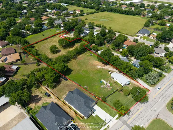 8815 Silver Creek Road, White Settlement, TX 76108