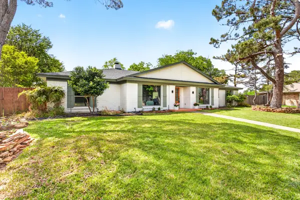 4316 Winding Way, Benbrook, TX 76126