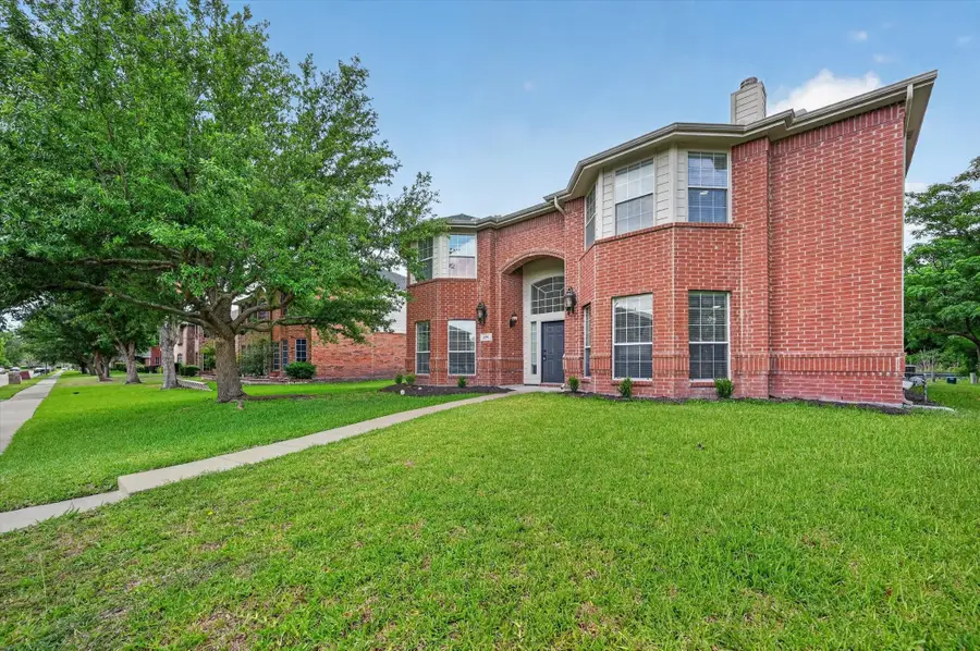 482 Cloverleaf Drive, Lancaster, TX 75146 - #2