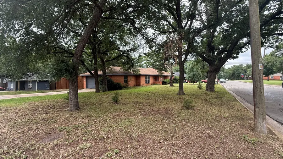 407 Dunaway Drive, Euless, TX 76040 - #2