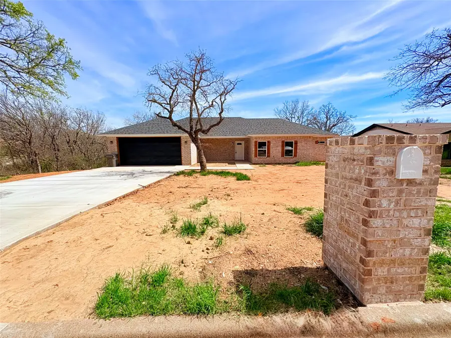 1503 S Rodgers Dr, Graham, TX 76450 - #2