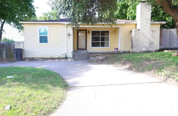 8101 Julie Avenue, Fort Worth, TX 76116