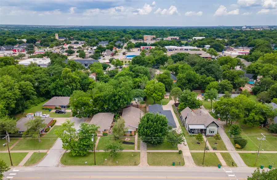 203 Brown Street, Waxahachie, TX 75165 - #2