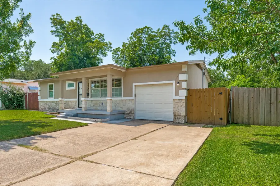 2640 Brandywine Drive, Farmers Branch, TX 75234 - #3