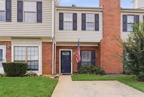 212 Samuel Boulevard #3, Coppell, TX 75019