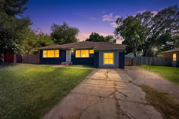 2310 Costa Mesa Drive, Dallas, TX 75228
