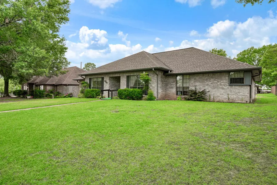 525 Medalist Street, Paris, TX 75460 - #2