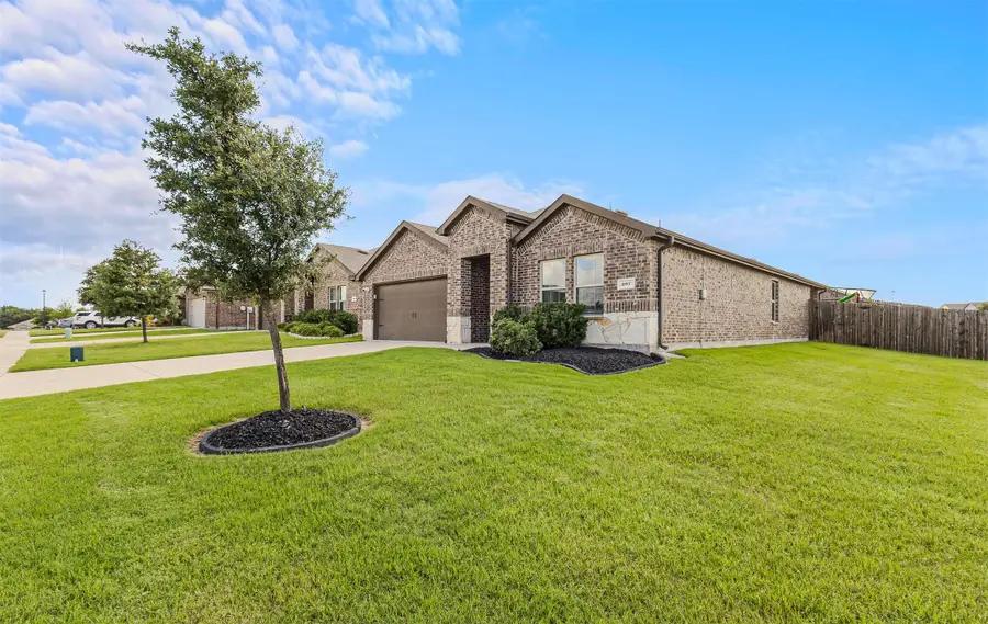 207 Dartmouth Avenue, Farmersville, TX 75442 - #3