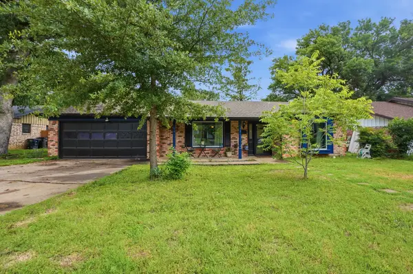 6801 Yolanda Drive, Fort Worth, TX 76112
