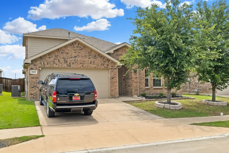 8920 Prairie Dawn Drive, Fort Worth, TX 76131 - #2
