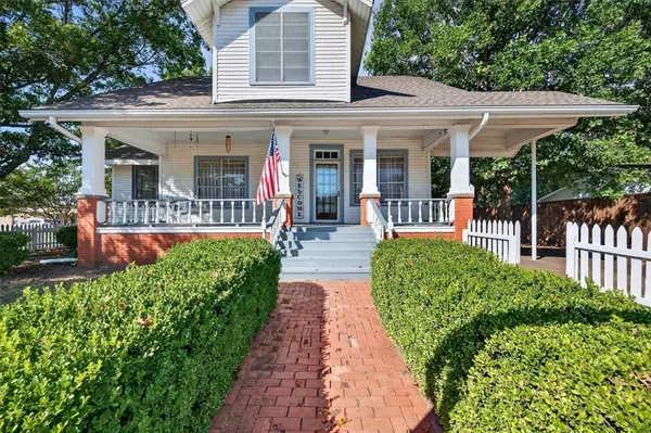 201 N Main Street, Leonard, TX 75452