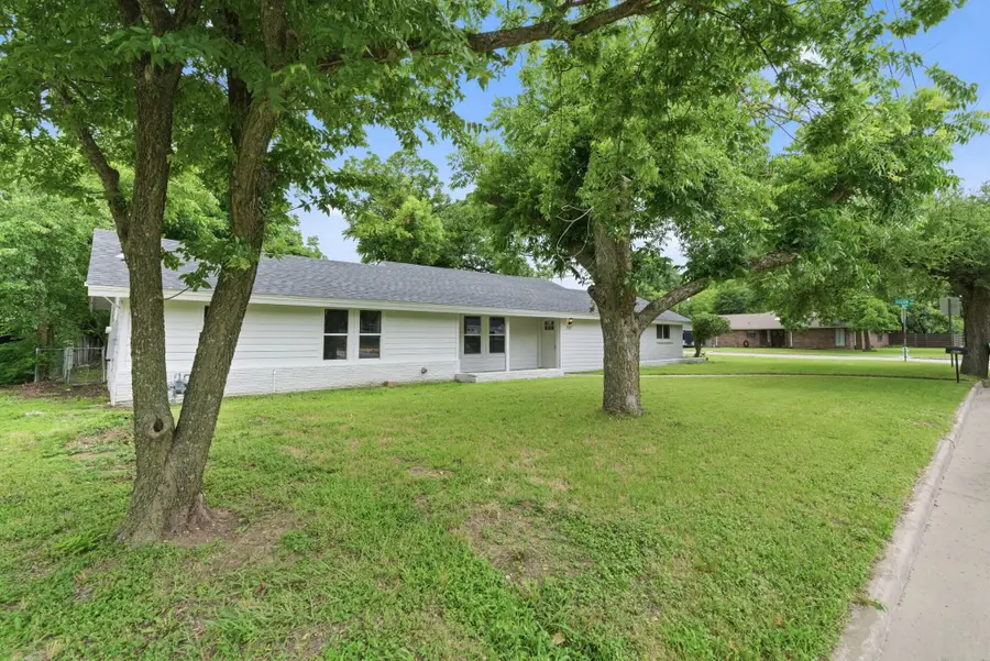 507 Country Club Road, Cleburne, TX 76033 - #2