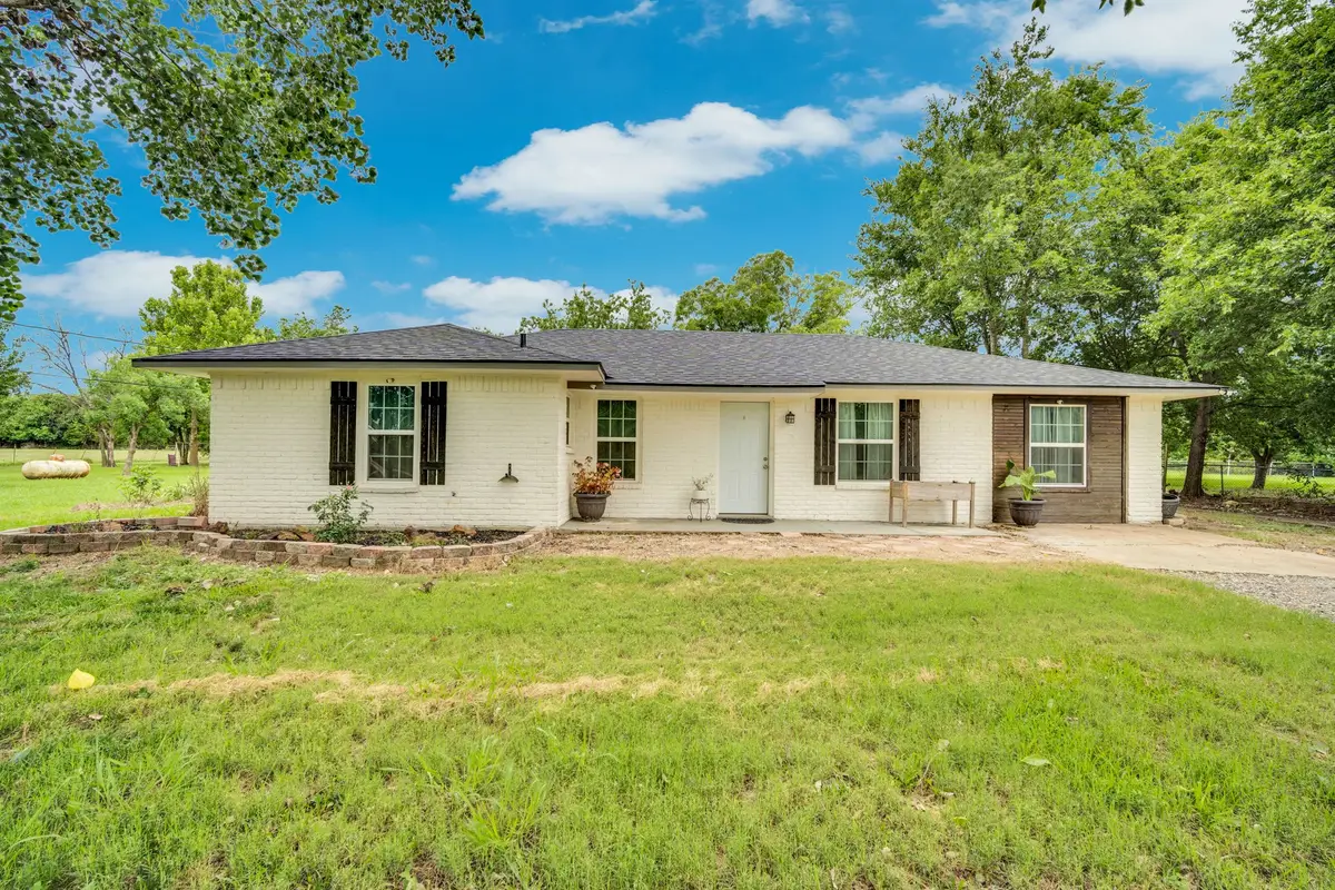 808 Gibson Road, Waxahachie, TX 75165 - #1