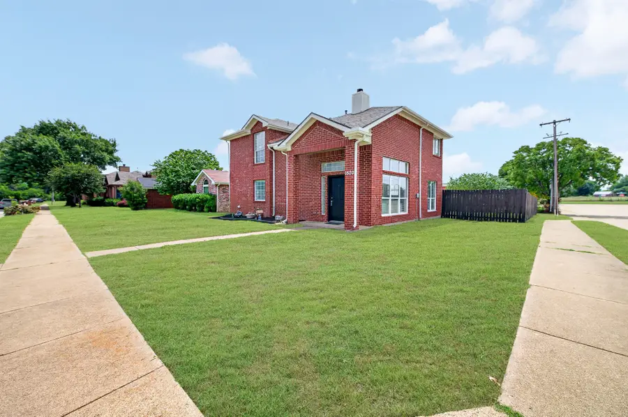 1520 Paintbrush Street, Mesquite, TX 75149 - #2