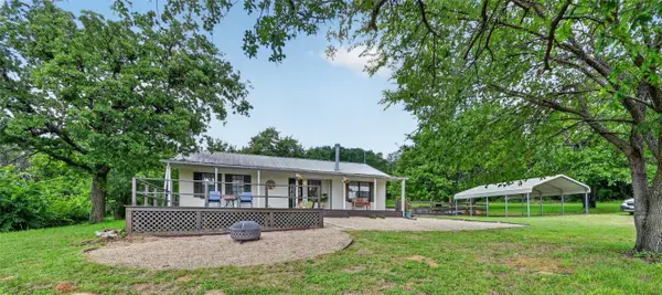 1300 Shannon Drive, Cleburne, TX 76031