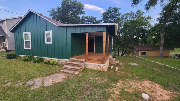 3307 Robinson Creek Drive, Granbury, TX 76048