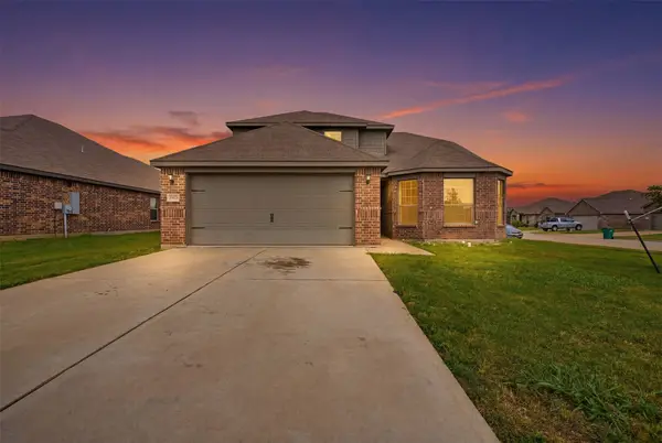 1000 Tumbleweed Trail, Crowley, TX 76036