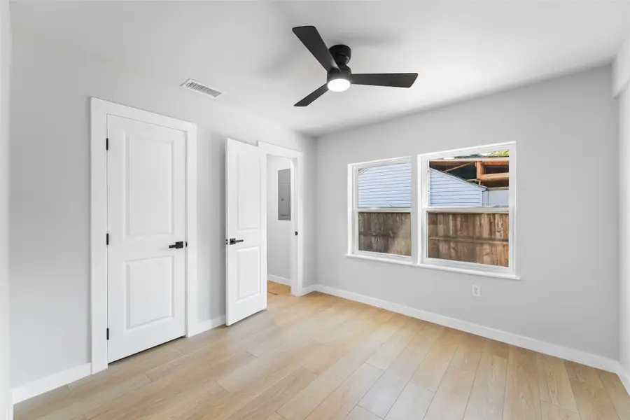 125 29th Street, Grand Prairie, TX 75050 - #2