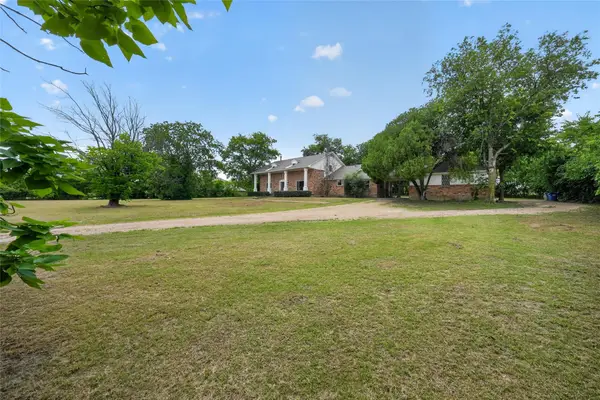 928 E Bear Creek Road, Glenn Heights, TX 75154
