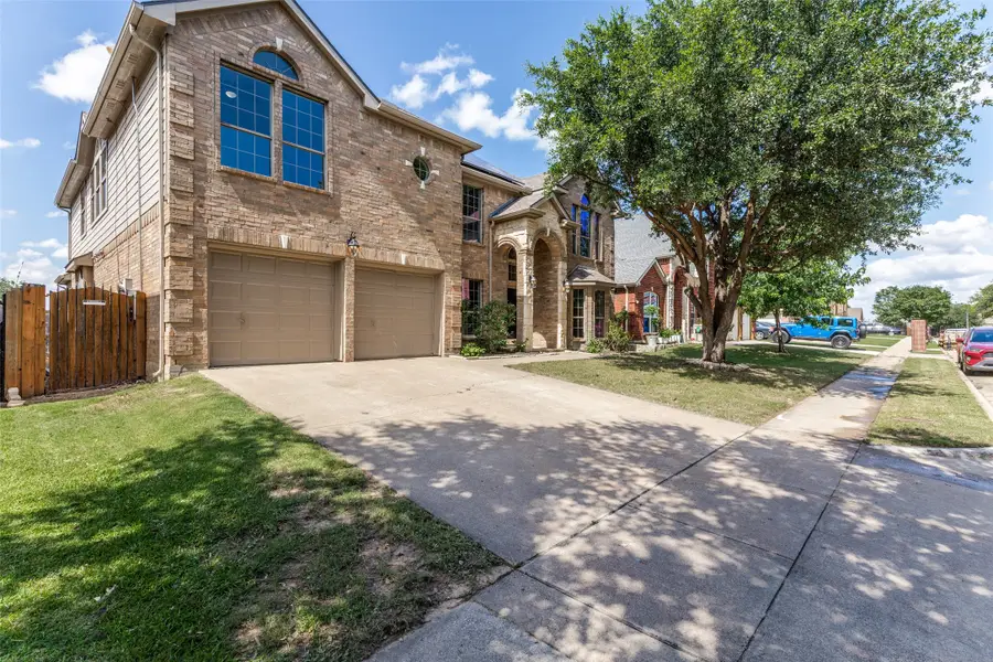 5385 Lake Chelen Drive, Fort Worth, TX 76137 - #2